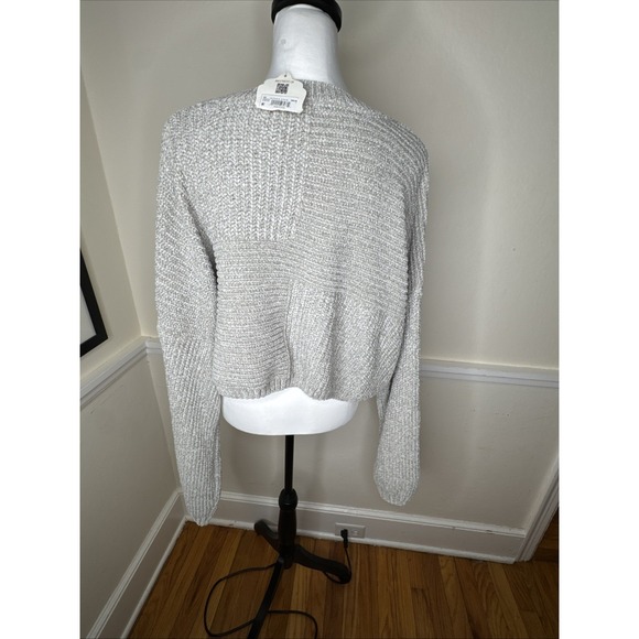 NTW Altar'd State Silver sage gray  chenille crewneck pullover sweater Cropped L - Picture 4 of 10
